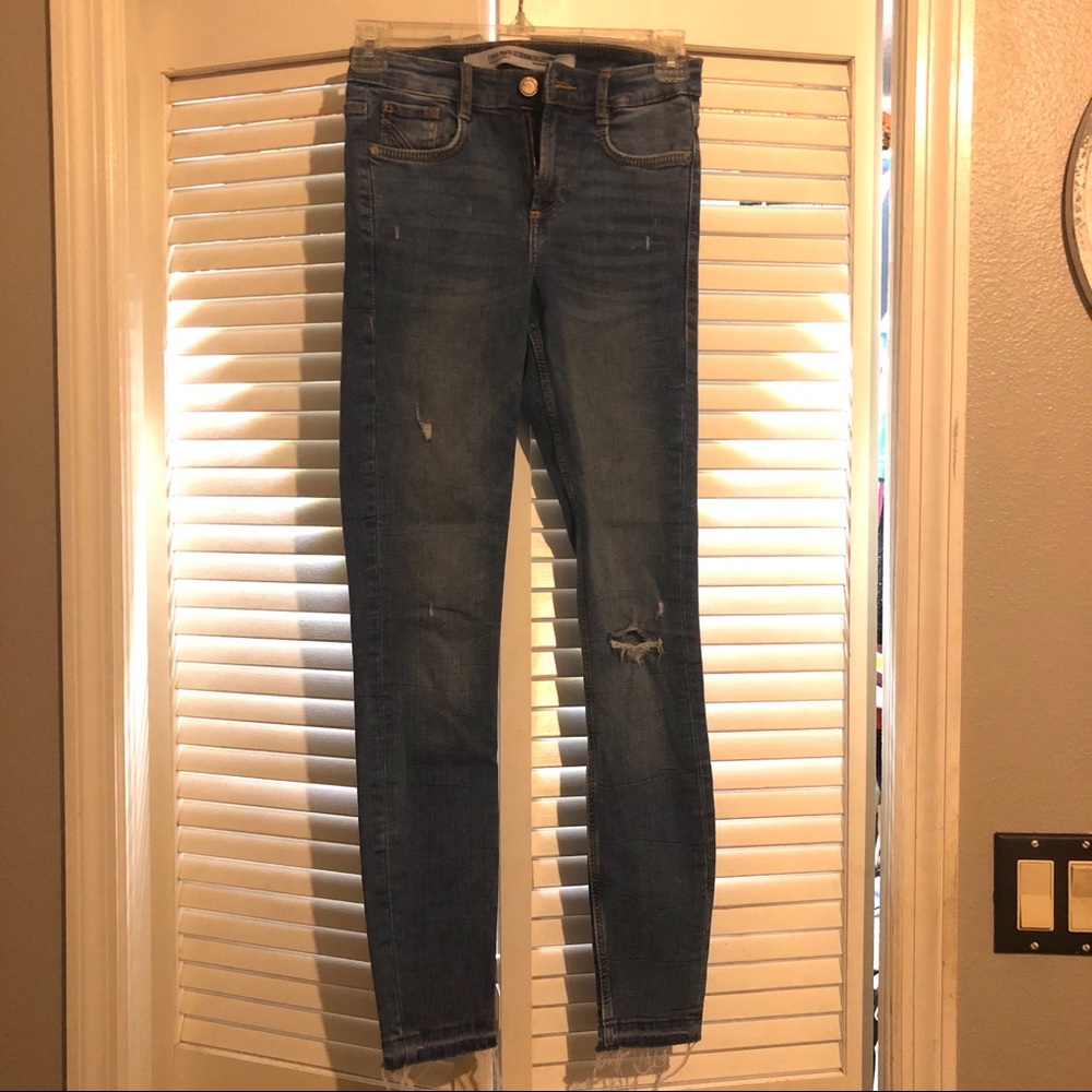 Zara Trafaluc TRF Denim Distressed Skinny Jeans 00